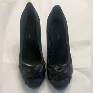 Yosi Samra Womens heels size 10